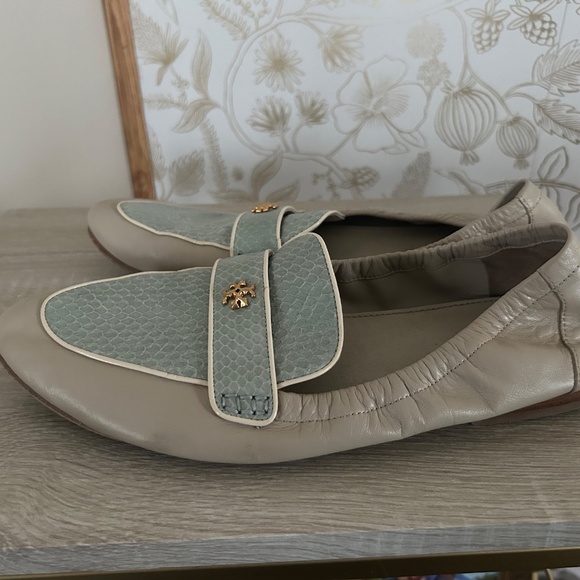 Tory Burch Ballet Loafers - Picture 4 of 11